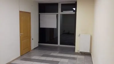 Izīrē tirdzniecības telpas, Sarkandaugavas iela 7, Rīga, Sarkandaugava / 438 € 3