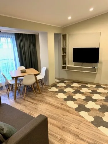 Izīrē dzīvokli, Ernesta Birznieka Upīša iela 20, Rīga, Labais krasts, Centrs / 800 € 2