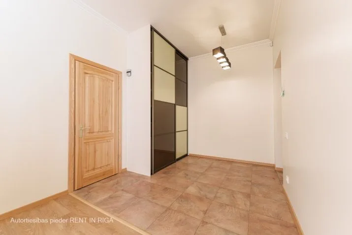 Pārdod māju, Kungu iela 8, Babītes novads, Babītes pagasts, Dzilnuciems / 310 000 € 17