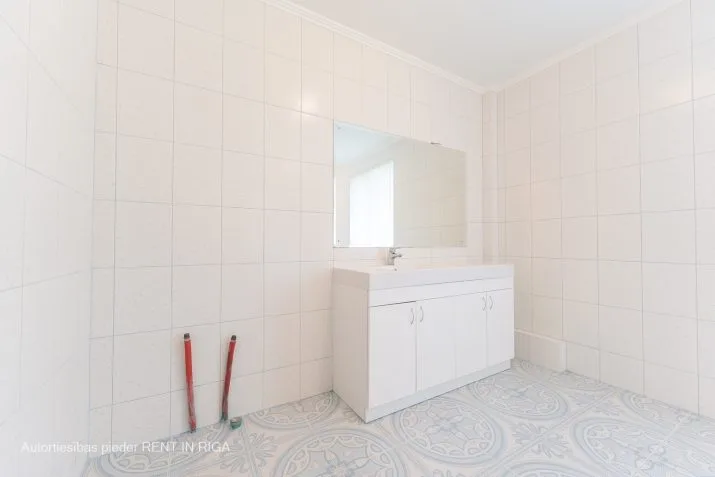 Pārdod māju, Kungu iela 8, Babītes novads, Babītes pagasts, Dzilnuciems / 310 000 € 27