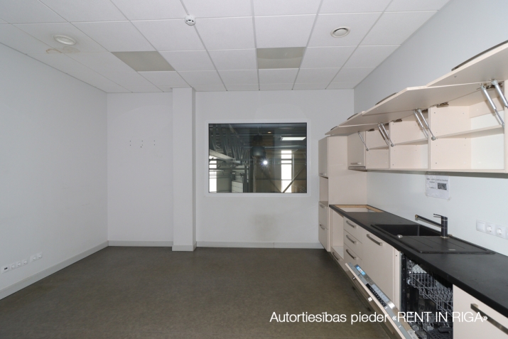 Аренда коммерческой недвижимости, Piedrujas улица 7, Rīga, Labais krasts, Dārzciems / 6 493 € 13