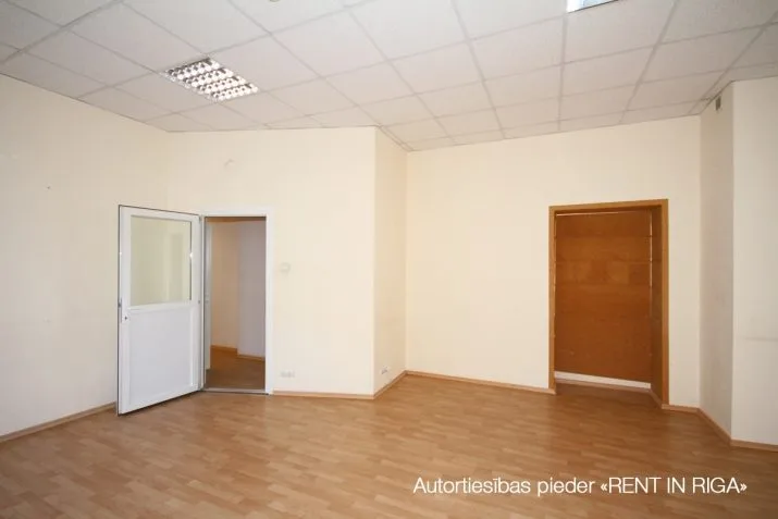 Izīrē biroju, Vaļņu iela 32, Rīga, Labais krasts, Vecrīga / 571 € 3