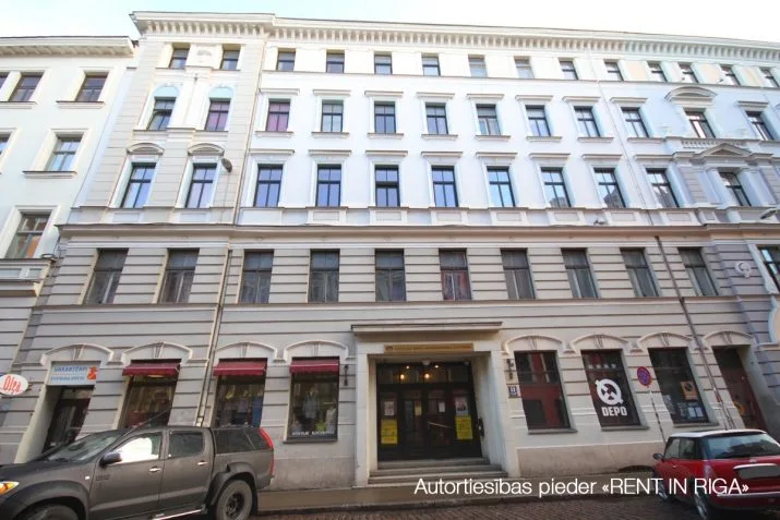 Office For Rent, Vaļņu street 32, Rīga, Labais krasts, Vecrīga / 313 € 10