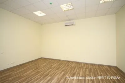 Izīrē biroju, Zemitāna iela 9, Rīga, Centrs / 469 € 3