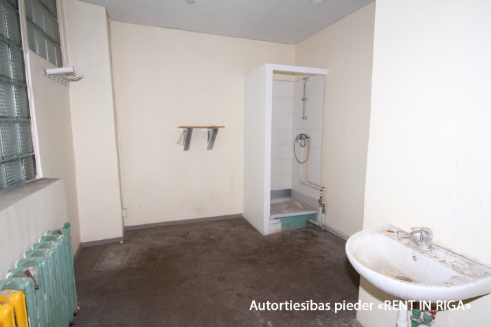 commercial premises For Rent, Kaķasēkļa dambis street 31, Rīga, Labais krasts, Centrs / 1 875 € 19