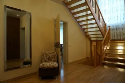 Izīrē māju, Vidus prospekts iela 64, Jūrmala, Bulduri / 2 500 € 6