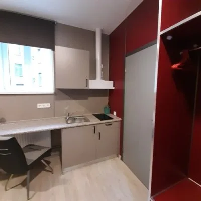Izīrē dzīvokli, Lāčplēša iela 98, Rīga, Labais krasts, Maskavas forštate / 250 € 1