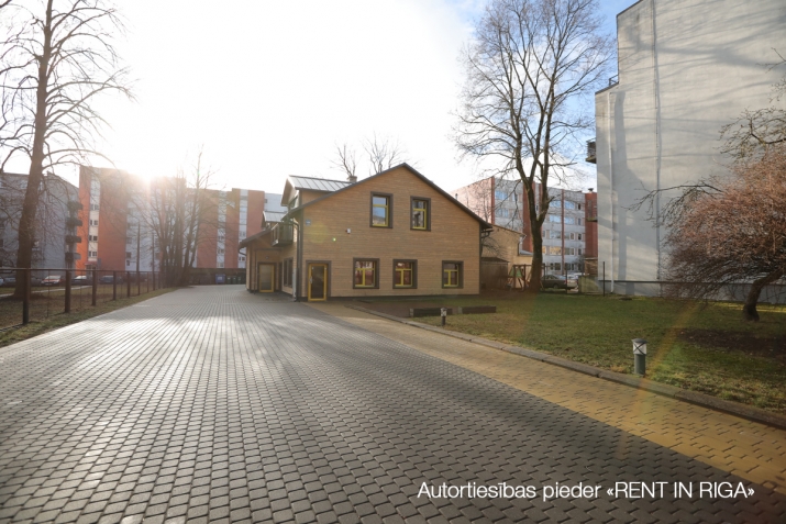 Izīrē noliktavu, Kalnciema iela 104, Rīga, Kreisais krasts, Āgenskalns 9