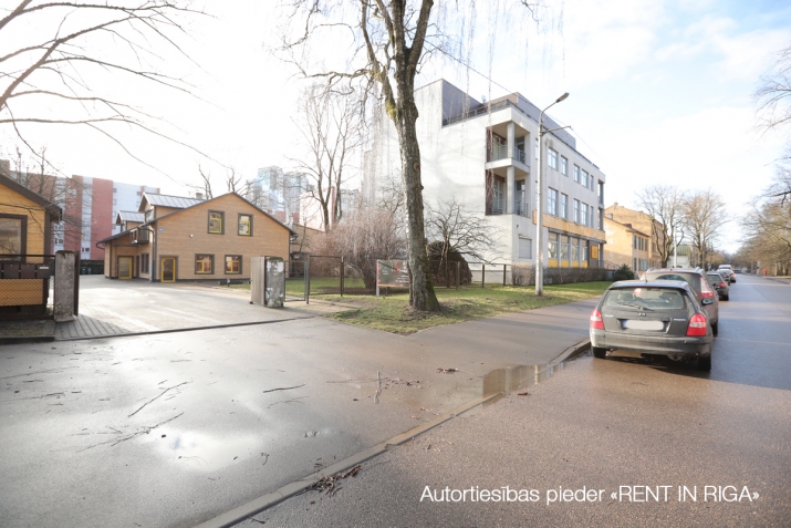 Izīrē noliktavu, Kalnciema iela 104, Rīga, Kreisais krasts, Āgenskalns 11