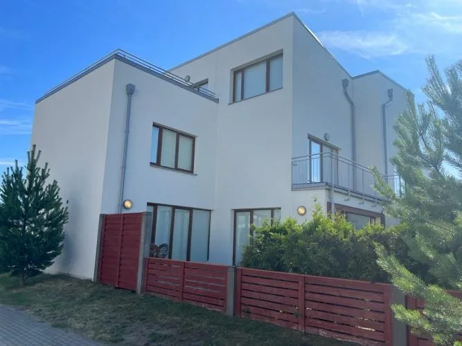 Izīrē māju, Cīruļu iela 11, Babītes novads, Babītes pagasts, Piņķi / 1 700 € 25