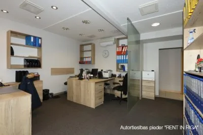 Izīrē tirdzniecības telpas, Maskavas iela 240, Rīga, Labais krasts, Ķengarags / 2 340 € 6
