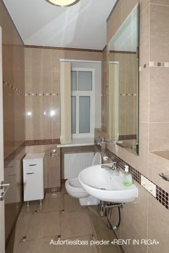 Pārdod biroju, Akas iela 8, Rīga, Labais krasts, Centrs / 110 000 € 8