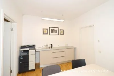 Pārdod biroju, Akas iela 8, Rīga, Labais krasts, Centrs / 110 000 € 5