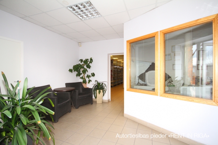 Izīrē noliktavu, Piedrujas iela 5C, Rīga, Labais krasts, Pļavnieki / 669 € 8