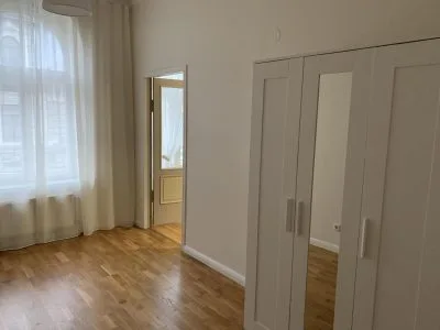 Izīrē dzīvokli, Barona iela 15, Rīga, Labais krasts, Centrs / 1 150 € 6