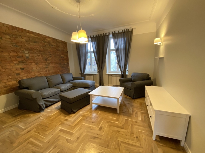 Krišjāņa Barona iela 76 1
