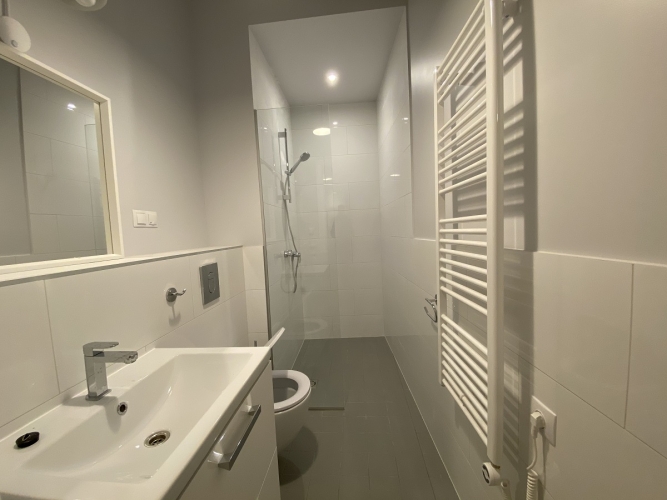 Izīrē dzīvokli, Krišjāņa Barona iela 76, Rīga, Labais krasts, Centrs / 690 € 8