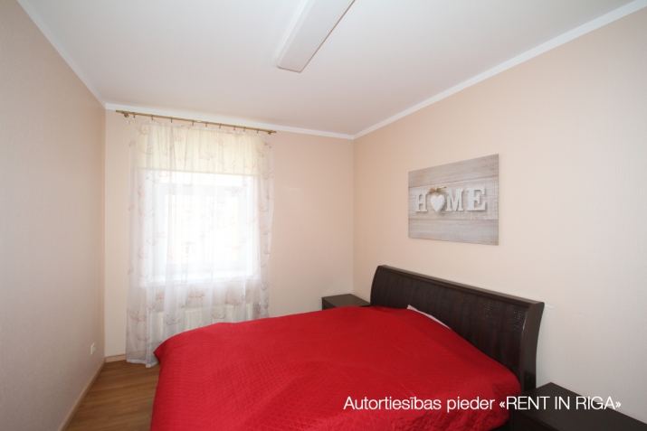 Izīrē dzīvokli, Barona iela 108, Rīga, Labais krasts, Centrs / 300 € 9