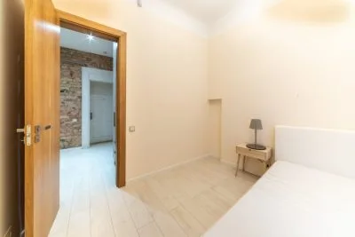 Izīrē dzīvokli, Tērbatas iela 59/61, Rīga, Labais krasts, Centrs / 650 € 8