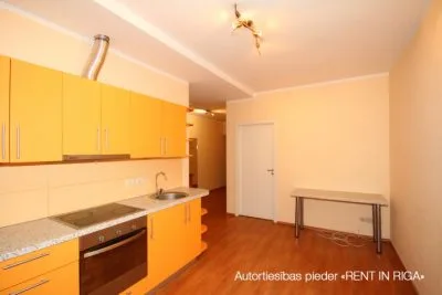 Izīrē dzīvokli, Ludzas iela 56, Rīga, Labais krasts, Maskavas forštate / 380 € 4