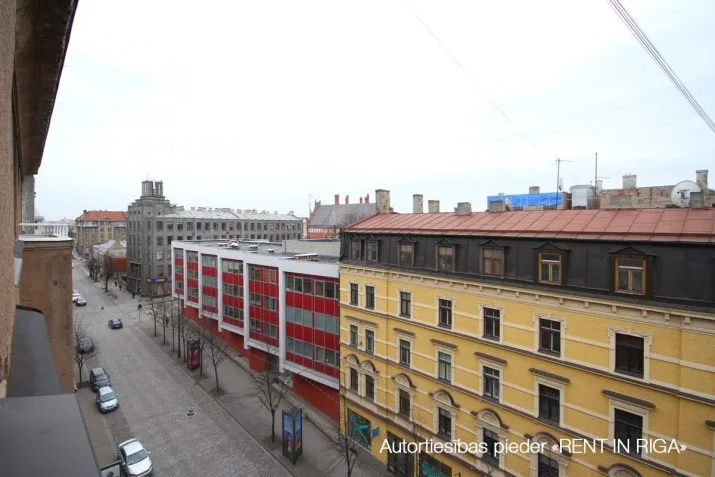 Izīrē dzīvokli, Terbatas iela 55, Rīga, Labais krasts, Centrs / 650 € 15