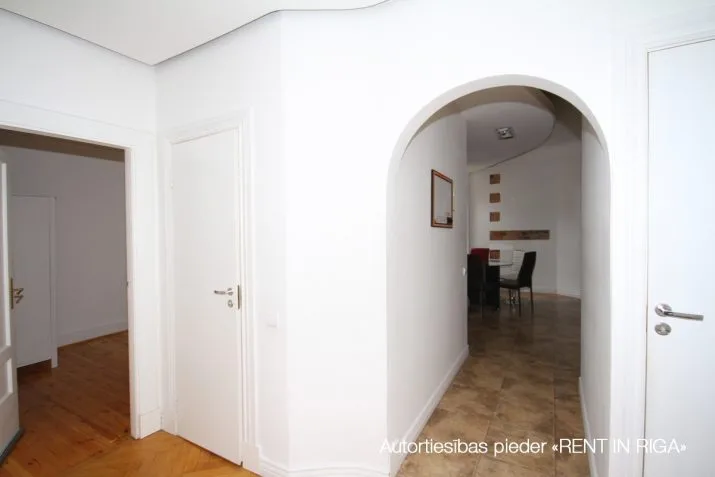 Izīrē dzīvokli, Terbatas iela 55, Rīga, Labais krasts, Centrs / 650 € 10