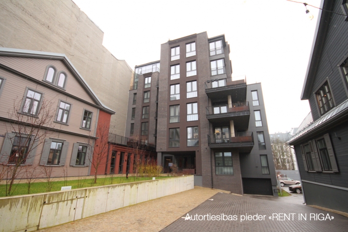 Izīrē dzīvokli, Valdemāra iela 41, Rīga, Labais krasts, Centrs / 1 500 € 15