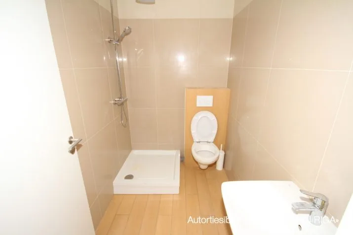 Pārdod tirdzniecības telpas, Bruņinieku iela 49 k-2, Rīga, Labais krasts, Centrs / 325 000 € 8