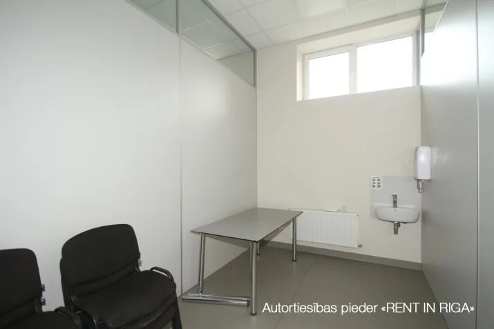 Pārdod tirdzniecības telpas, Bruņinieku iela 49 k-2, Rīga, Labais krasts, Centrs / 325 000 € 24