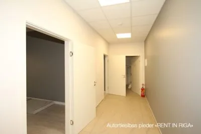 Pārdod tirdzniecības telpas, Bruņinieku iela 49 k-2, Rīga, Labais krasts, Centrs / 325 000 € 10