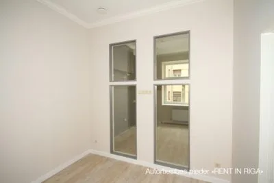Izīrē tirdzniecības telpas, Bruņinieku iela 49 k-2, Rīga, Labais krasts, Centrs / 4 402 € 15