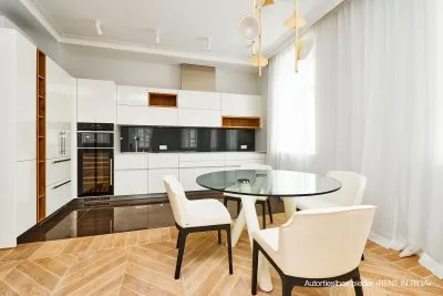 Pārdod dzīvokli, Elizabetes iela 18, Rīga, Labais krasts, Centrs / 670 000 € 3