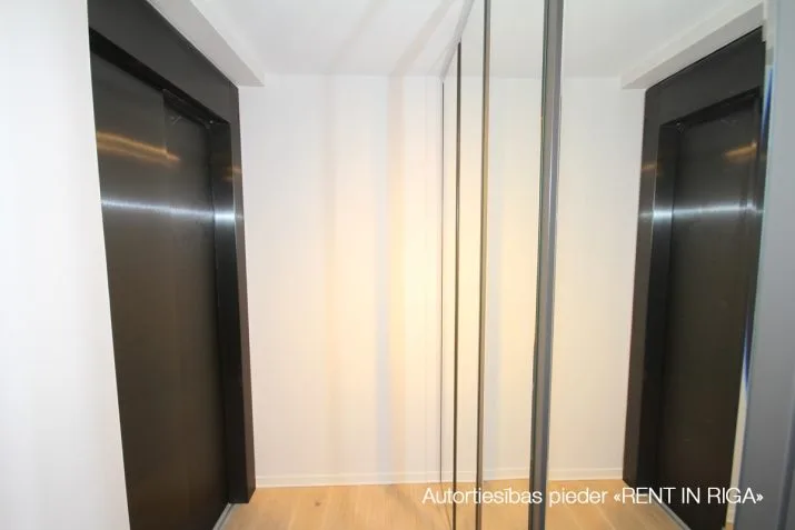 Pārdod dzīvokli, Miesnieku iela 13, Rīga, Labais krasts, Centrs / 920 000 € 18