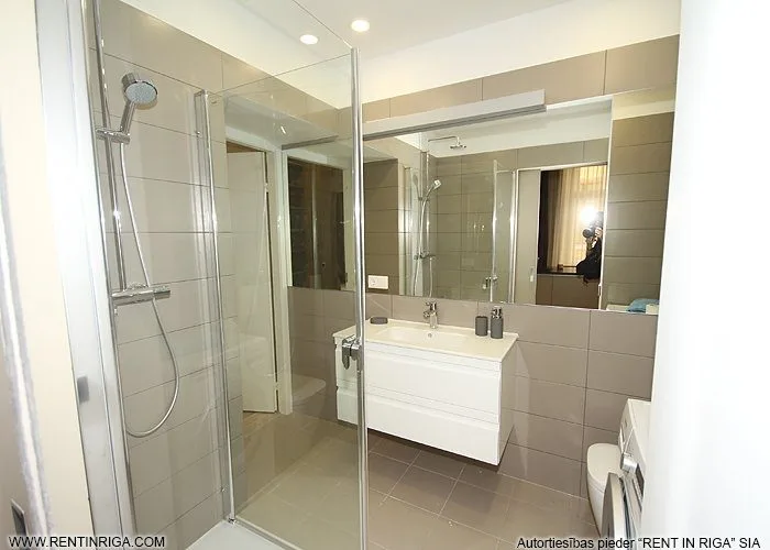 Pārdod dzīvokli, Meistaru iela 8, Rīga, Labais krasts, Centrs / 175 000 € 10