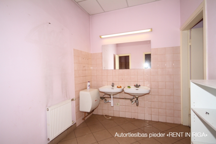 Izīrē biroju, Tērbatas iela 83b, Rīga, Labais krasts, Centrs / 750 € 16