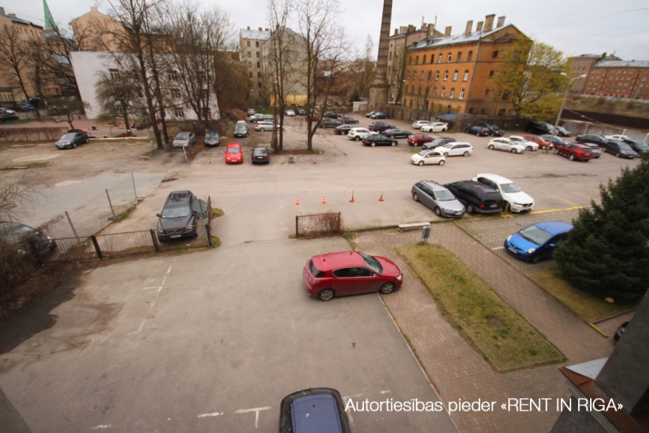 Izīrē biroju, Tērbatas iela 83b, Rīga, Labais krasts, Centrs / 750 € 17