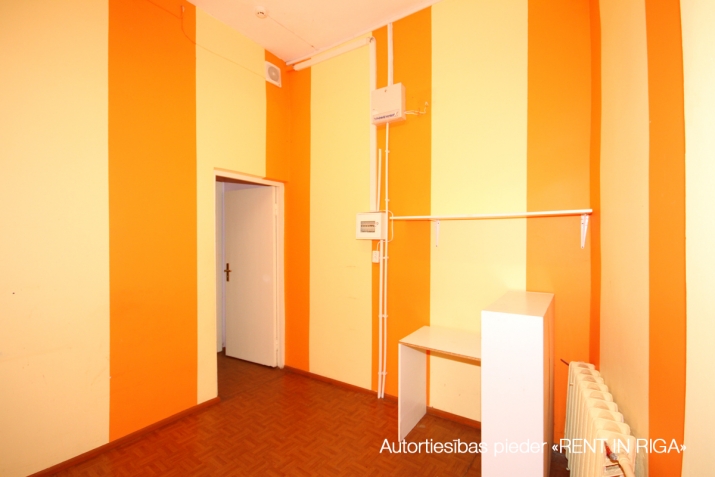 Izīrē biroju, Tērbatas iela 83b, Rīga, Labais krasts, Centrs / 750 € 12