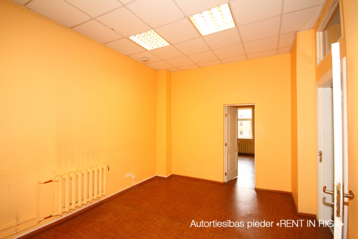 Izīrē biroju, Tērbatas iela 83b, Rīga, Labais krasts, Centrs / 750 € 13