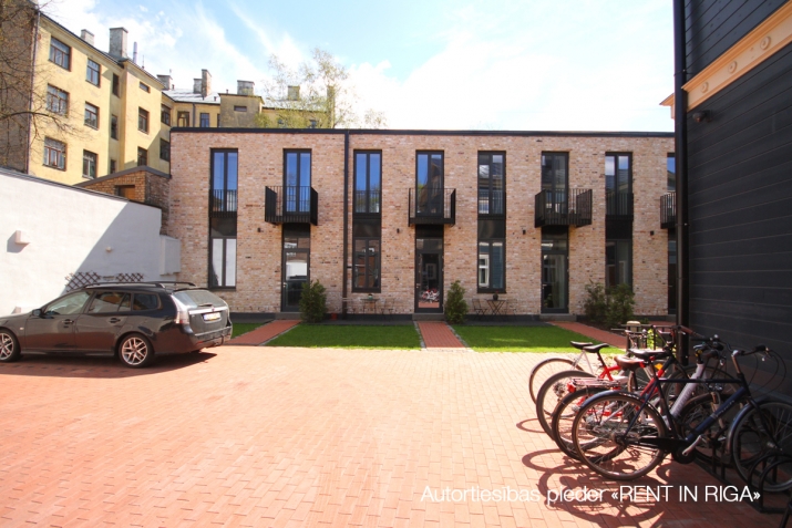 Pārdod dzīvokli, Mūrnieku iela 12A, Rīga, Labais krasts, Centrs / 168 000 € 15