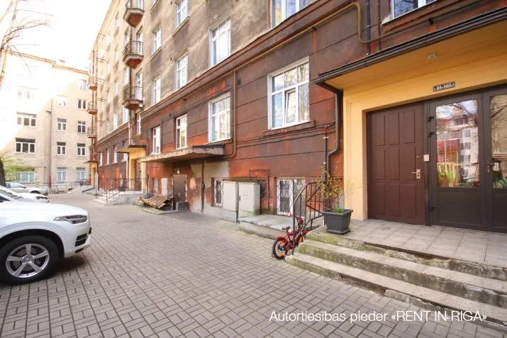 commercial premises For Rent, Brīvības street 67, Rīga, Labais krasts, Centrs / 2 000 € 21