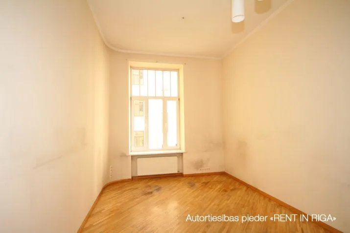 Izīrē biroju, Blaumaņa iela 5a, Rīga, Labais krasts, Centrs / 923 € 9