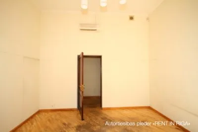 Izīrē biroju, Blaumaņa iela 5a, Rīga, Labais krasts, Centrs / 923 € 7