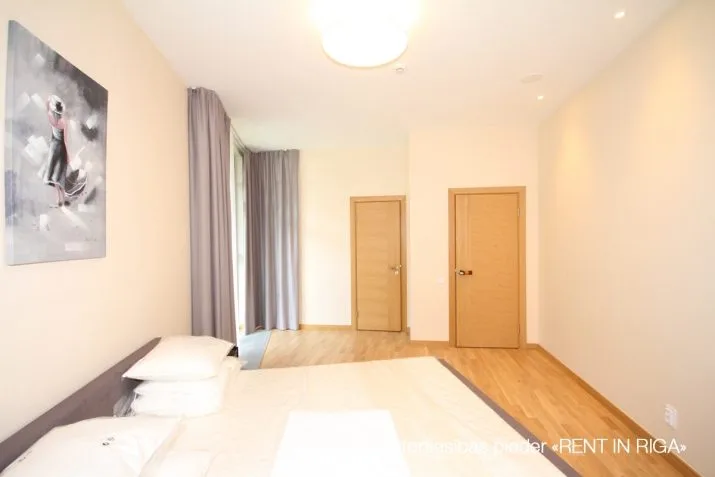 Izīrē dzīvokli, Mežaparka prospekts iela 1, Jūrmala, Dzintari / 2 750 € 9