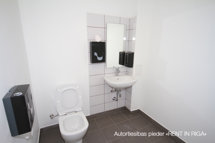 Izīrē biroju, Brīvības gatve iela 403, Rīga, Labais krasts, Jugla / 1 450 € 16