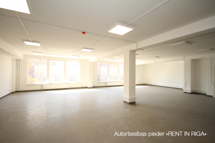 Izīrē biroju, Brīvības gatve iela 403, Rīga, Labais krasts, Jugla / 1 450 € 20