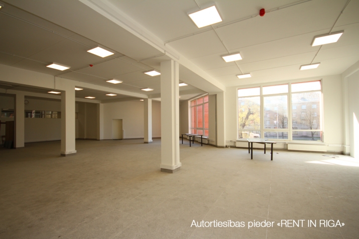 Izīrē biroju, Brīvības gatve iela 403, Rīga, Labais krasts, Jugla / 1 450 € 30