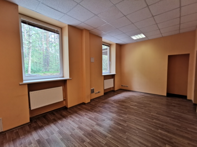 Image 1 of 6