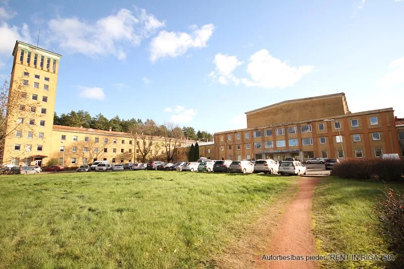 Šmerļa iela 3 6