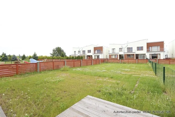 Izīrē māju, Cīruļu iela 9, Babītes novads, Babītes pagasts, Piņķi / 2 000 € 20