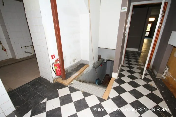commercial premises For Rent, Pils laukums street 4, Rīga, Labais krasts, Vecrīga / 926 € 8